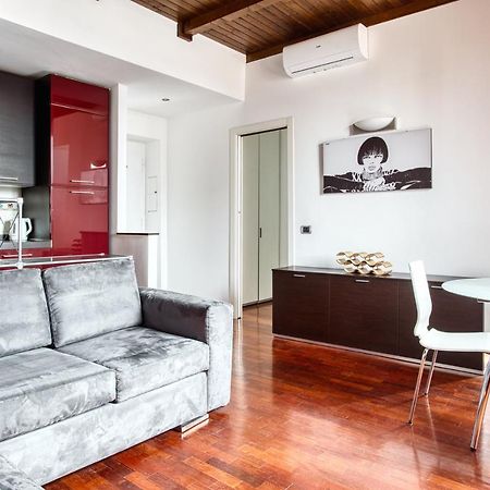Joivy Charming Apartment In The Heart Of Isola District Milano Exteriör bild