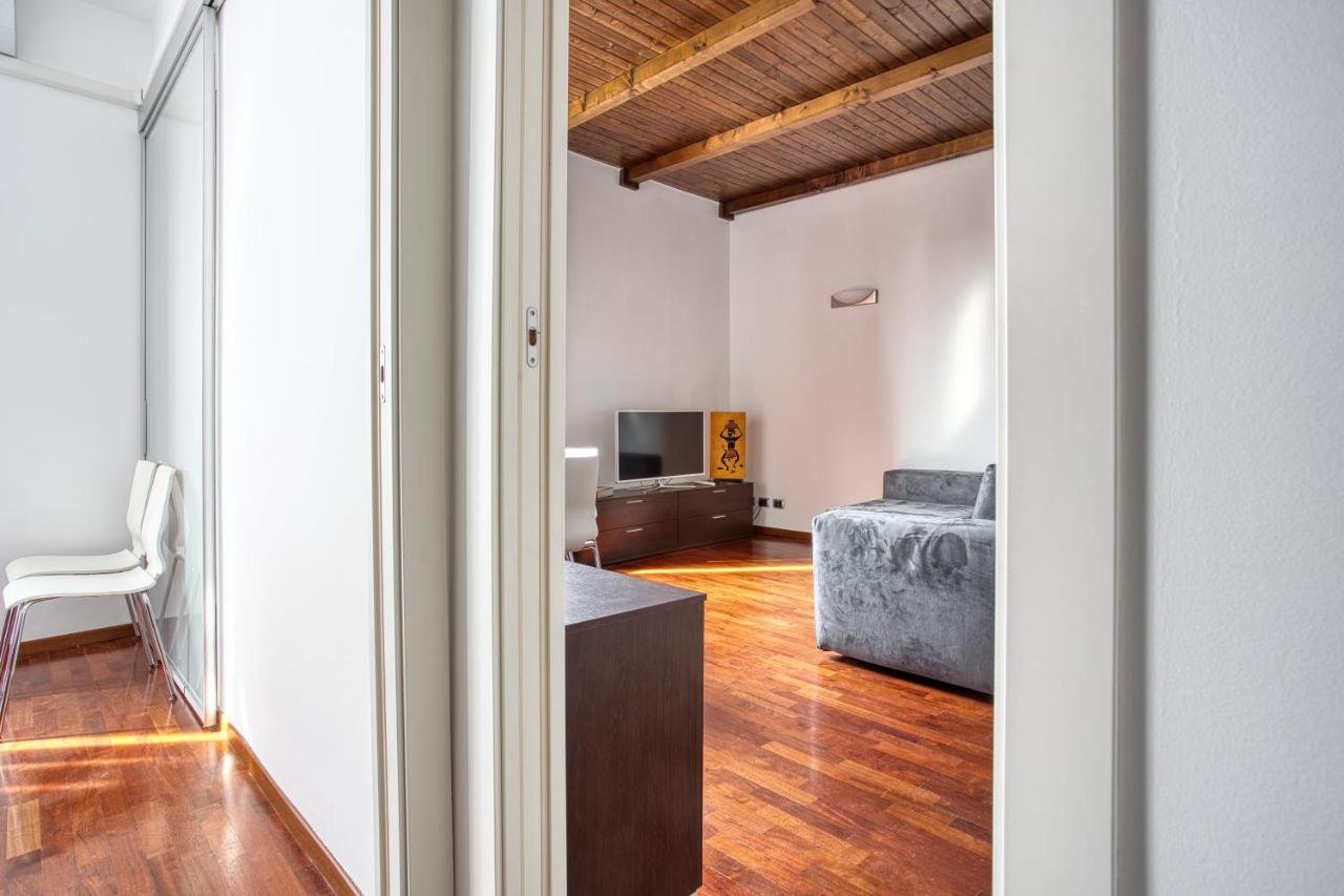 Joivy Charming Apartment In The Heart Of Isola District Milano Exteriör bild